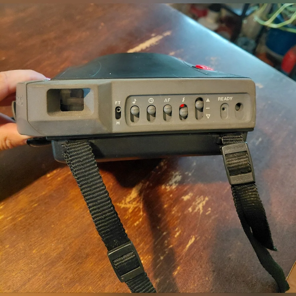 Vintage Polaroid Spectra SE Camera